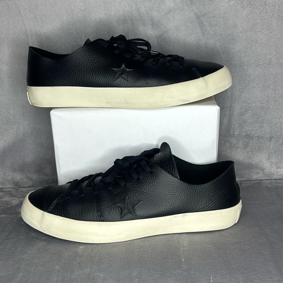 🔥🔥🔥 Converse One Star Prime Ox Black Leather Size: Men 11 Women 13🔥🔥🔥 - Picture 1 of 10